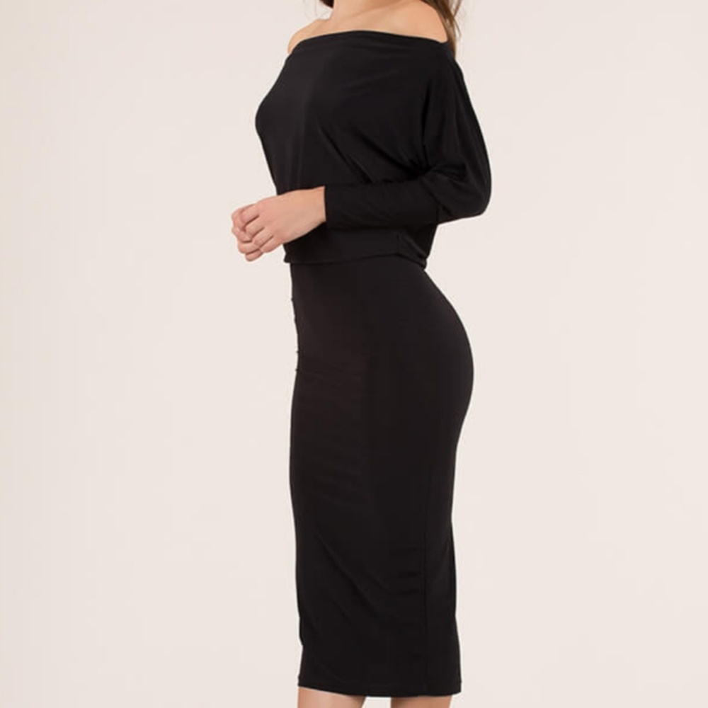 Sale• Off Shoulder Dolman Midi Dress - Black - Picture 2 of 3